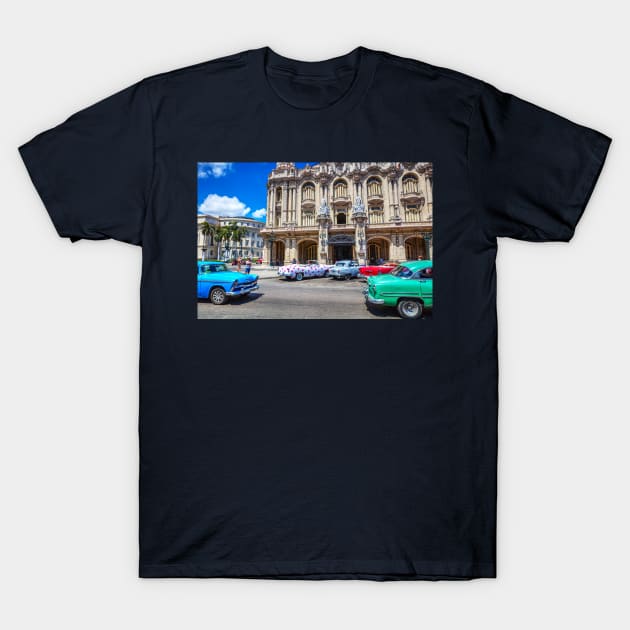 Gran Teatro de La Havana T-Shirt by tommysphotos